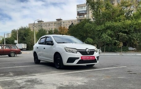 Renault Logan II, 2018 год, 850 000 рублей, 4 фотография