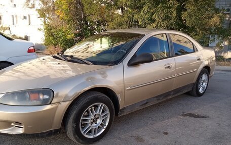 Dodge Stratus II, 2001 год, 155 000 рублей, 2 фотография