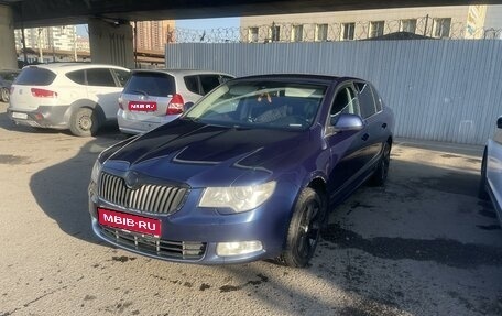 Skoda Superb III рестайлинг, 2009 год, 830 000 рублей, 1 фотография