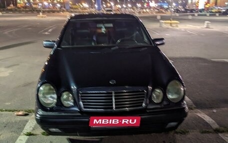 Mercedes-Benz E-Класс, 1998 год, 550 000 рублей, 8 фотография