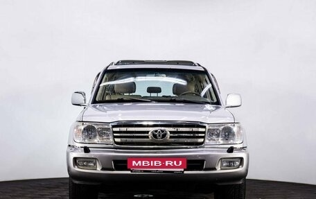 Toyota Land Cruiser 100 рестайлинг 2, 2006 год, 2 799 000 рублей, 2 фотография