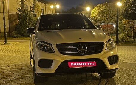 Mercedes-Benz GLE, 2015 год, 3 750 000 рублей, 2 фотография