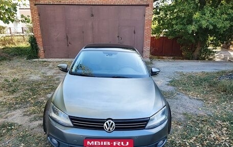 Volkswagen Jetta VI, 2011 год, 870 000 рублей, 27 фотография