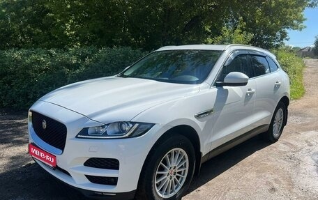 Jaguar F-Pace, 2016 год, 3 150 000 рублей, 1 фотография