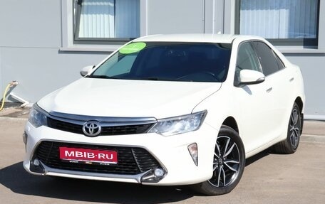 Toyota Camry, 2017 год, 2 399 000 рублей, 1 фотография