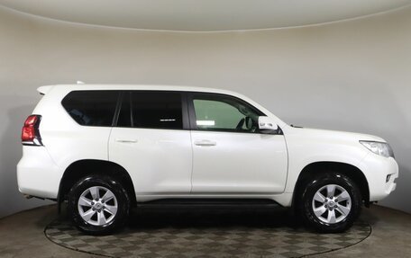 Toyota Land Cruiser Prado 150 рестайлинг 2, 2019 год, 4 890 000 рублей, 4 фотография