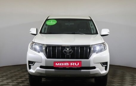 Toyota Land Cruiser Prado 150 рестайлинг 2, 2019 год, 4 890 000 рублей, 2 фотография