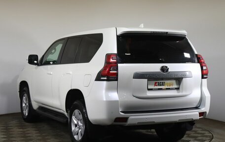 Toyota Land Cruiser Prado 150 рестайлинг 2, 2019 год, 4 890 000 рублей, 7 фотография