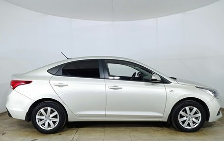 Hyundai Solaris II рестайлинг, 2018 год, 1 560 000 рублей, 4 фотография