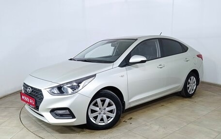 Hyundai Solaris II рестайлинг, 2018 год, 1 560 000 рублей, 1 фотография