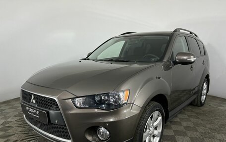 Mitsubishi Outlander III рестайлинг 3, 2011 год, 1 080 000 рублей, 1 фотография