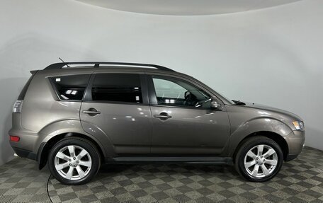 Mitsubishi Outlander III рестайлинг 3, 2011 год, 1 080 000 рублей, 4 фотография