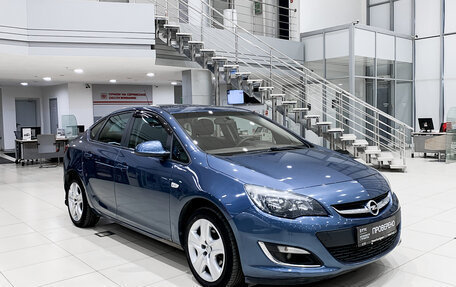 Opel Astra J, 2012 год, 795 000 рублей, 3 фотография