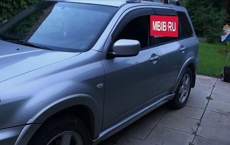 Mitsubishi Outlander III рестайлинг 3, 2006 год, 750 000 рублей, 3 фотография