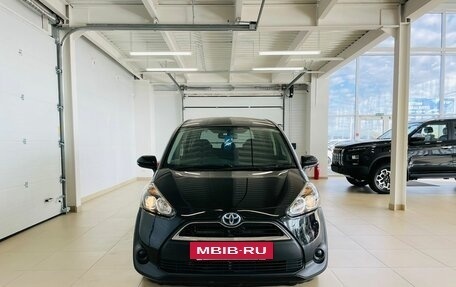 Toyota Sienta II, 2017 год, 1 619 000 рублей, 9 фотография