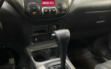 Toyota RAV4, 2004 год, 1 100 000 рублей, 11 фотография