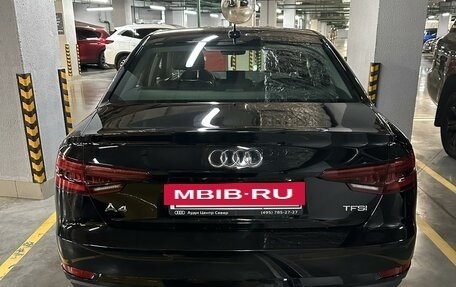 Audi A4, 2018 год, 2 450 000 рублей, 4 фотография