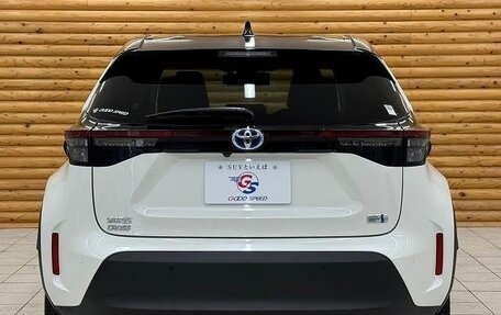 Toyota Yaris Cross, 2021 год, 2 011 000 рублей, 6 фотография