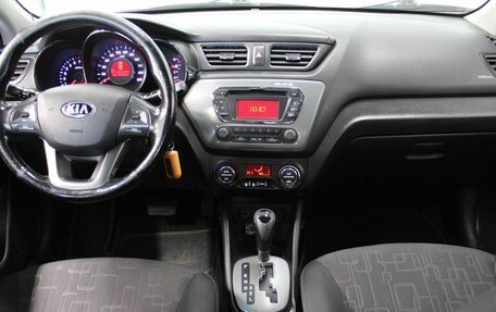 KIA Rio III рестайлинг, 2013 год, 850 000 рублей, 13 фотография