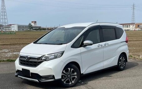 Honda Freed II, 2020 год, 1 570 000 рублей, 1 фотография