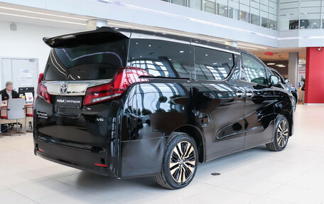 Toyota Alphard, 2024 год, 21 690 000 рублей, 6 фотография