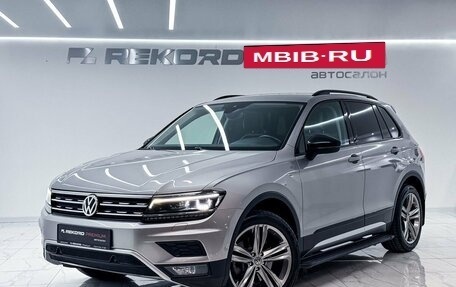 Volkswagen Tiguan II, 2019 год, 3 090 000 рублей, 1 фотография