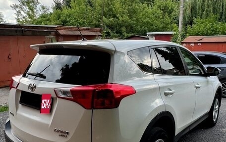 Toyota RAV4, 2013 год, 1 900 000 рублей, 2 фотография