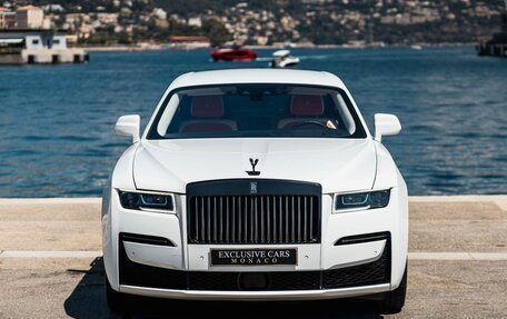 Rolls-Royce Ghost Series II рестайлинг, 2022 год, 58 000 000 рублей, 3 фотография