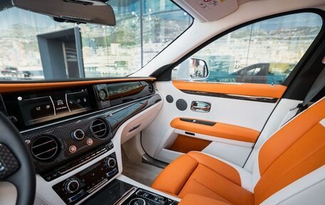 Rolls-Royce Ghost Series II рестайлинг, 2022 год, 58 000 000 рублей, 14 фотография