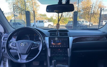 Toyota Camry, 2018 год, 2 650 000 рублей, 11 фотография