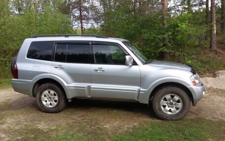 Mitsubishi Pajero III рестайлинг, 2006 год, 1 000 100 рублей, 2 фотография