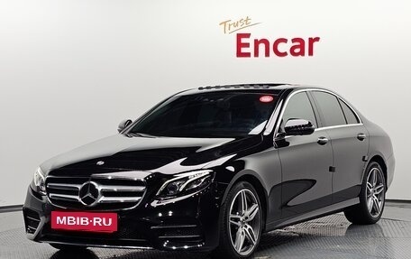 Mercedes-Benz E-Класс, 2021 год, 3 390 000 рублей, 1 фотография