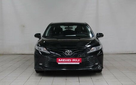 Toyota Camry, 2019 год, 2 750 000 рублей, 2 фотография