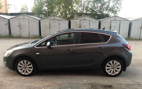 Opel Astra J, 2012 год, 750 000 рублей, 2 фотография