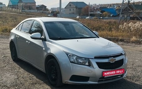 Chevrolet Cruze II, 2011 год, 600 000 рублей, 7 фотография