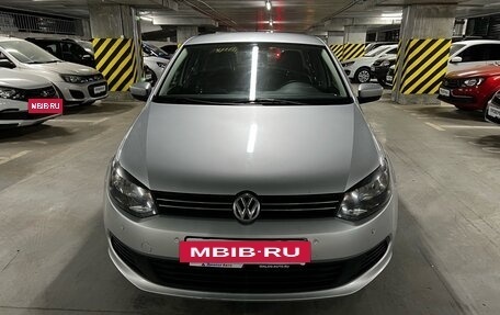 Volkswagen Polo VI (EU Market), 2011 год, 848 000 рублей, 2 фотография