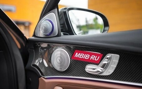 Mercedes-Benz E-Класс AMG, 2018 год, 9 000 000 рублей, 25 фотография