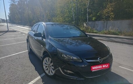 Opel Astra J, 2013 год, 1 100 000 рублей, 11 фотография