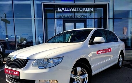 Skoda Superb III рестайлинг, 2012 год, 1 200 000 рублей, 1 фотография