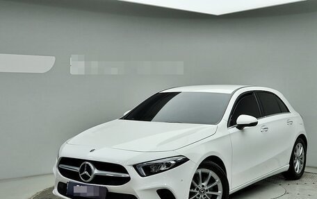 Mercedes-Benz A-Класс, 2021 год, 2 680 000 рублей, 1 фотография