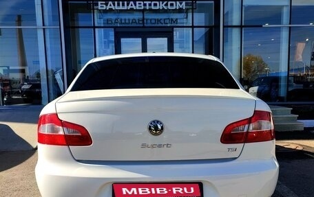 Skoda Superb III рестайлинг, 2012 год, 1 200 000 рублей, 4 фотография