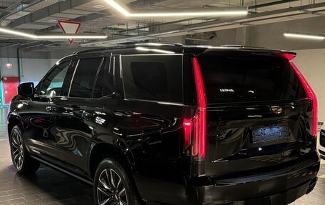 Cadillac Escalade V, 2022 год, 14 999 999 рублей, 4 фотография