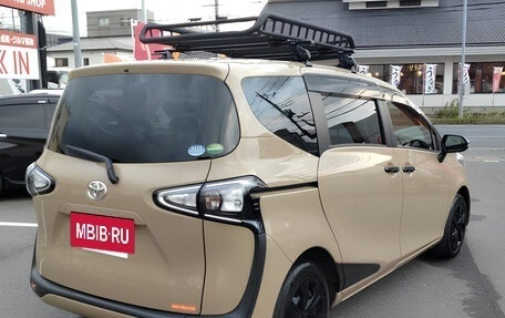 Toyota Sienta II, 2020 год, 1 350 000 рублей, 5 фотография