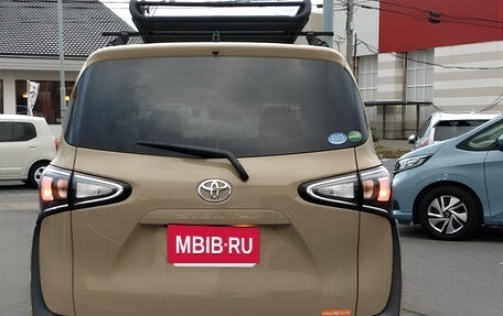 Toyota Sienta II, 2020 год, 1 350 000 рублей, 6 фотография