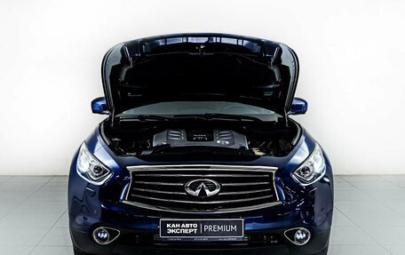 Infiniti QX70, 2015 год, 2 600 000 рублей, 7 фотография