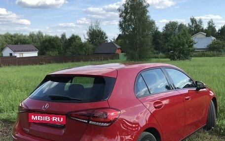 Mercedes-Benz A-Класс, 2019 год, 2 550 000 рублей, 10 фотография