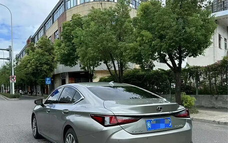 Lexus ES VII, 2021 год, 3 080 000 рублей, 2 фотография