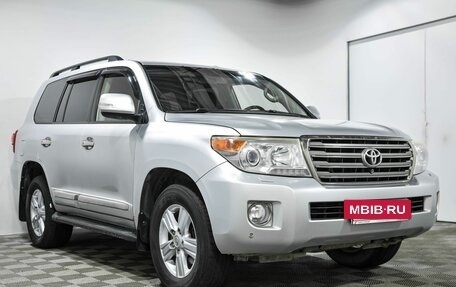 Toyota Land Cruiser 200, 2012 год, 3 759 500 рублей, 3 фотография