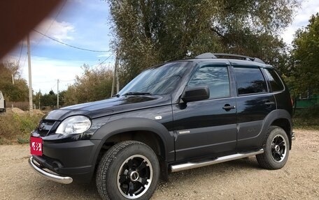 Chevrolet Niva I рестайлинг, 2017 год, 835 000 рублей, 1 фотография