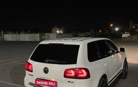 Volkswagen Touareg III, 2005 год, 1 300 000 рублей, 3 фотография